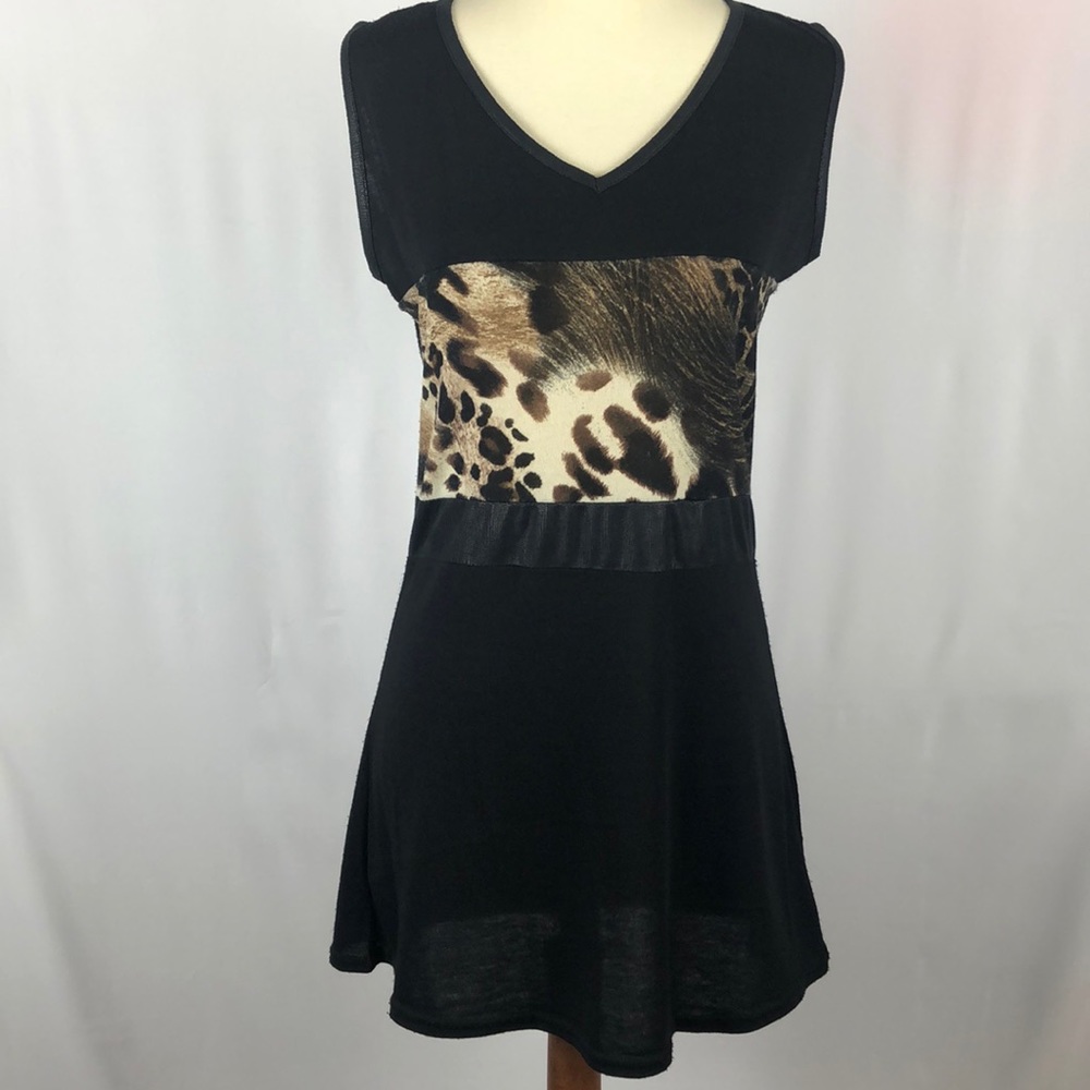 NWT Quinze Heures Trente Black V-Neck Leopard Print Sleeveless Top Y2K - Medium